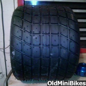 8" Burris Grooved Tire