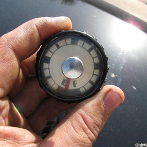Bonanza original fuel gauge cap
