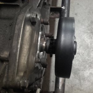 Clutch mounting