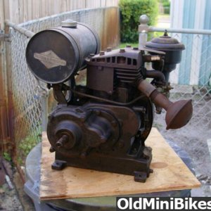 1943_briggs_model_i_genset_rear | OldMiniBikes.com