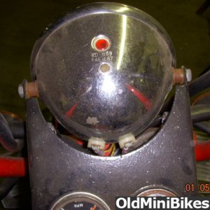 12_FRONT_HEADLIGHT_WITH_HIGHBEAM_INDICATOR_REAR_VIEW