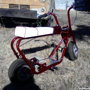 Candy_Red_with_white_seat_001