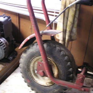 wren front wheel/fender detail